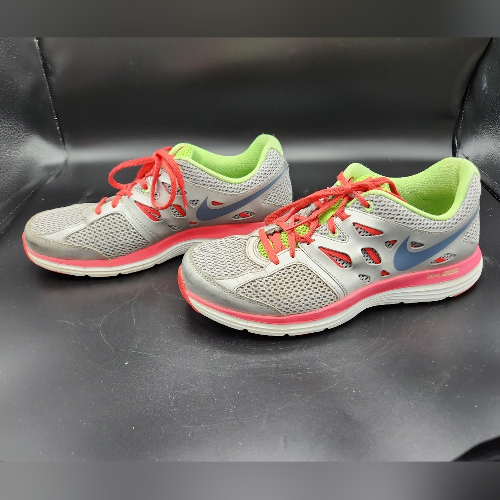 Nike DUAL FUSION LITE Size 9.5, Gray Green Pink and Red Neat Color way